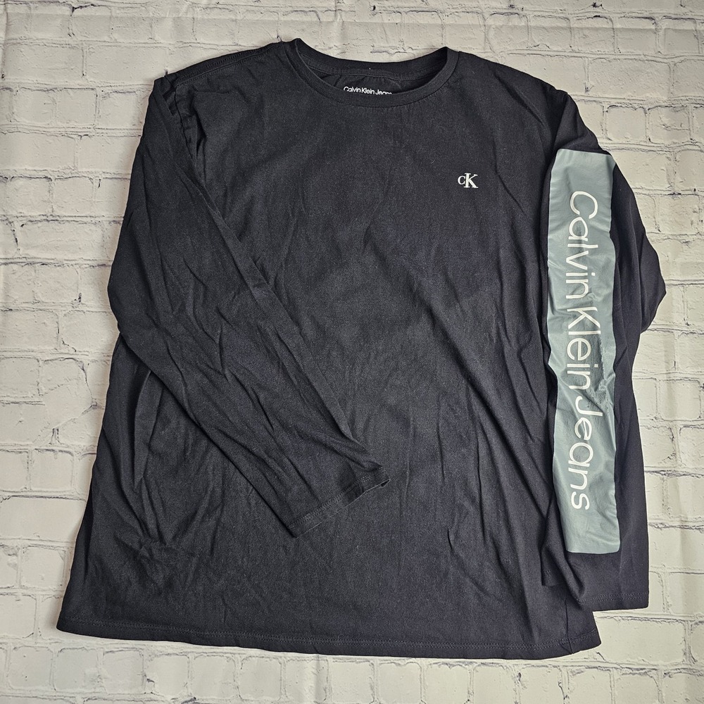 Calvin Klein Boys YOUTH XL (18-20) Long Sleeve T-Shirt Black Logo‎ 100% Cotton